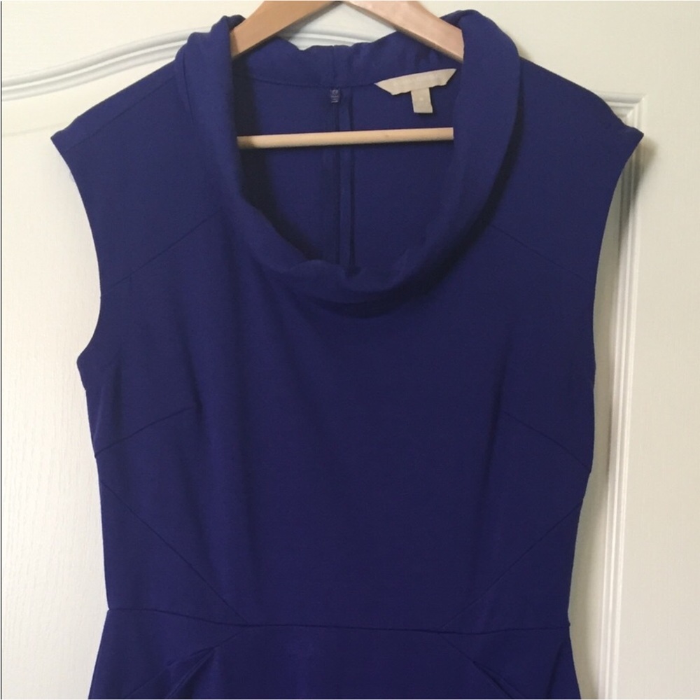 Banana Republic cowl neck pocket front dress